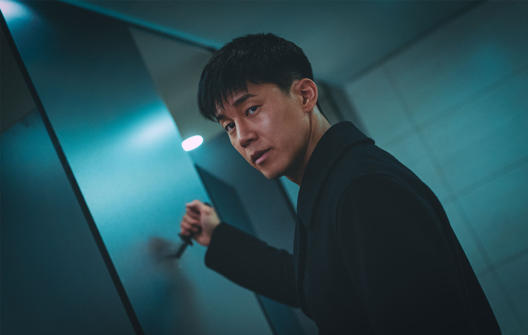 THE ROUNDUP : PUNISHMENT